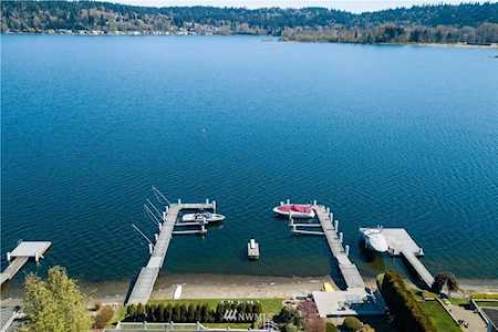 5116 W Lake Sammamish Pkwy SE Issaquah, WA 98027