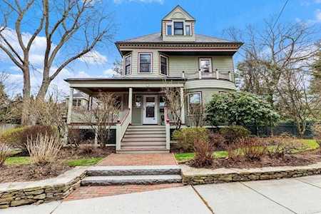 28 Balcarres Rd Newton, MA 02465