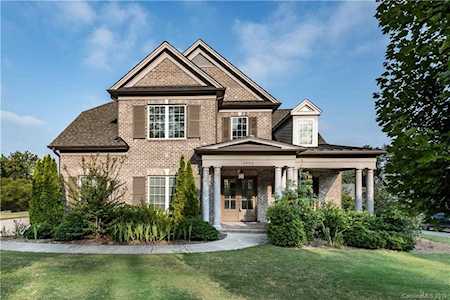 1252 Stonecrest Blvd Tega Cay, SC 29708