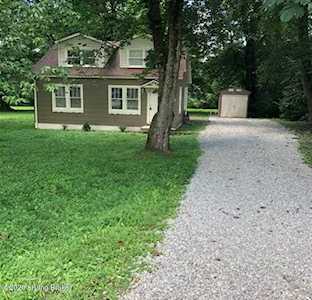 6914 Triangle Dr Louisville, KY 40214
