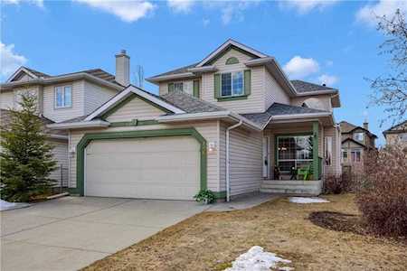 106 Somerset Way SW Calgary, AB T2Y 3K3