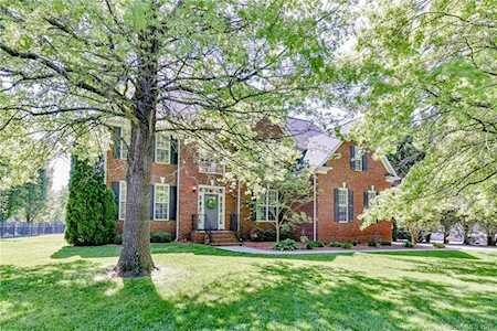8205 Glamorgan Ln Matthews, NC 28104