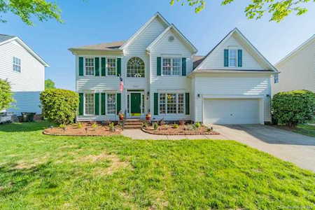10316 Friarsgate Rd Huntersville, NC 28078