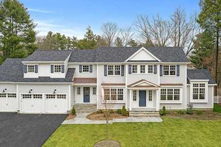 7 Sprague Rd Wellesley, MA 02481