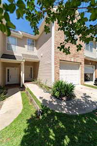 1320 Hendrix Road Tallahassee, FL 32301
