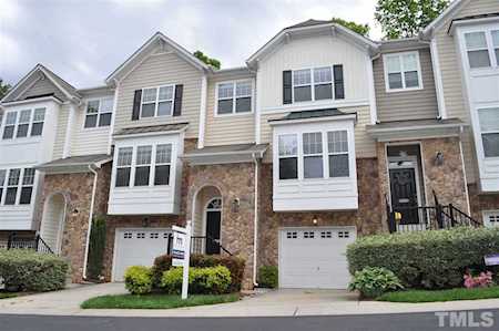 6204 Braidwood Court Raleigh, NC 27612