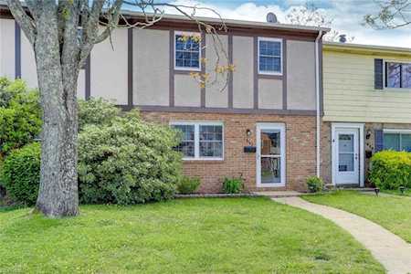 1862 Olde Buckingham Rd Hampton, VA 23669