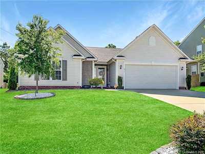 617 Springhouse Place Lake Wylie, SC 29710