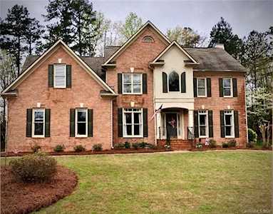 2601 Providence Hills Dr Matthews, NC 28105
