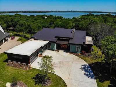 3916 Spinnaker Run Point Little Elm, TX 75068