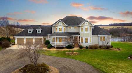 8718 Chester Avenue Northfield, MN 55057