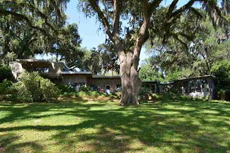 807 Lake Ridge Drive Tallahassee, FL 32309