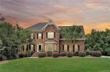 212 Logan Crossing Dr Davidson, NC 28036
