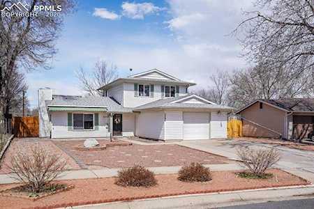 3206 Greenwood Circle Colorado Springs, CO 80910