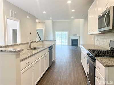 656 Barneswyck Drive Fuquay Varina, NC 27526