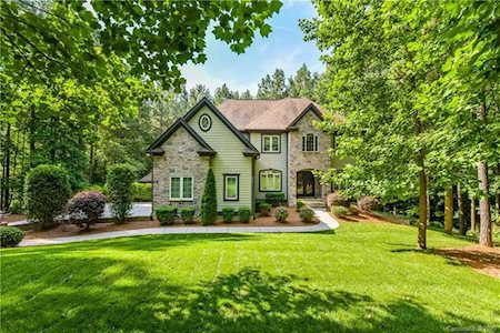 4921 River Hills Dr Denver, NC 28037