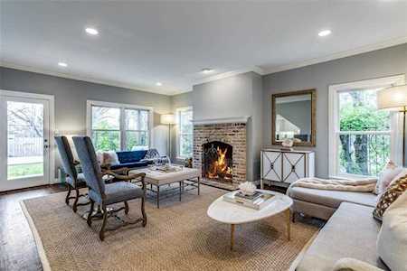 7343 La Vista Drive Dallas, TX 75214