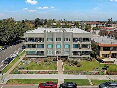 2105 E Ocean Boulevard #17 Long Beach, CA 90803