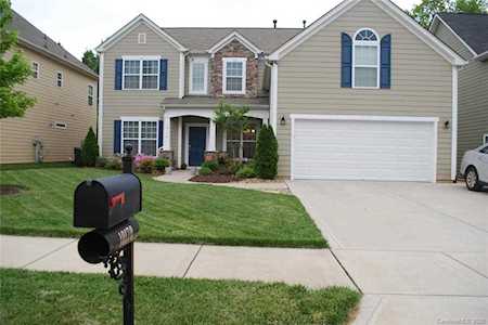 10170 Falling Leaf Dr Concord, NC 28027