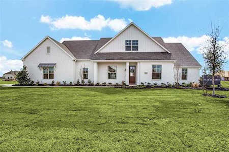 1401 Oliver Creek Lane Justin, TX 76247