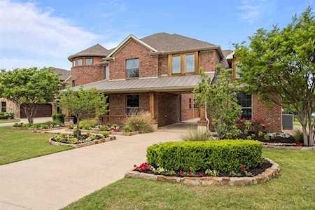 713 Regal Crossing Keller, TX 76248