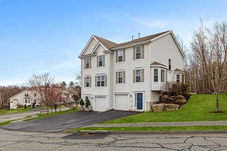 32 Daffodil Ct #32 Grafton, MA 01560