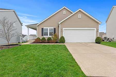 2554 Amber Willow Ct Lake St Louis, MO 63367