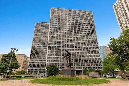 330 W Diversey Parkway #2707-09 Chicago, IL 60657