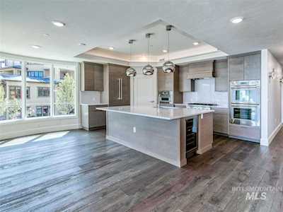 3075 West Crescent Rim Drive #205 #205 Boise, ID 83706