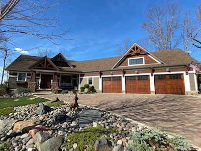 21054 Karoline Court N Forest Lake, MN 55025