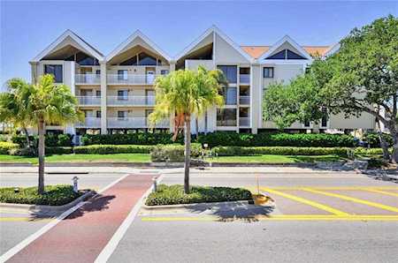 1108 Gulf Blvd #202 Indian Rocks Beach, FL 33785