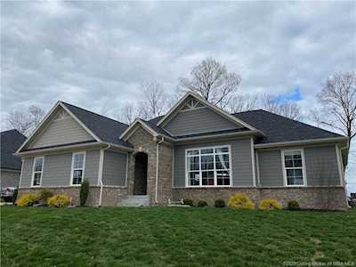 8013 Shady View Dr Charlestown, IN 47111