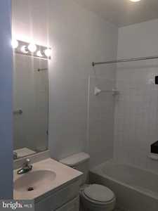 4803 Harcourt Rd #18 Upper Marlboro, MD 20772
