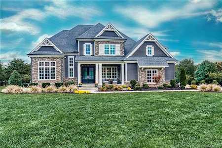 147 Torrence Chapel Rd Mooresville, NC 28117