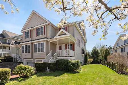 28 Andrea Cir #28 Needham, MA 02494