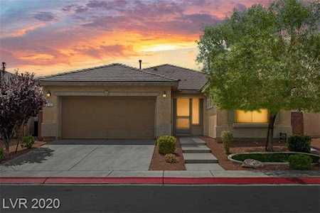 8129 Chimney Bluffs North Las Vegas, NV 89085
