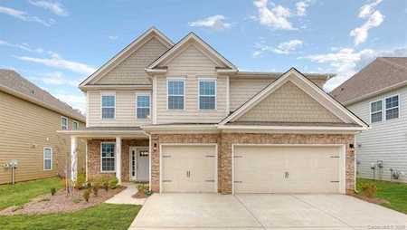 1274 Englewood Dr Lake Wylie, SC 29710