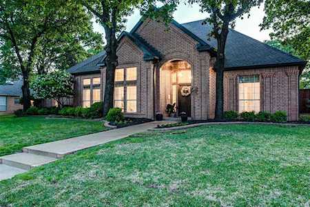 8313 Thorncrest Court North Richland Hills, TX 76182