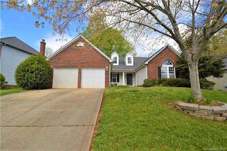 9115 Lake Spring Ave Charlotte, NC 28216