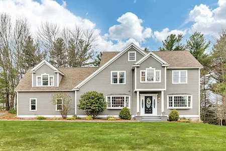 31 Chicory Road Westford, MA 01886