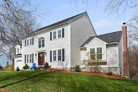 11 Honeysuckle Rd Westford, MA 01886