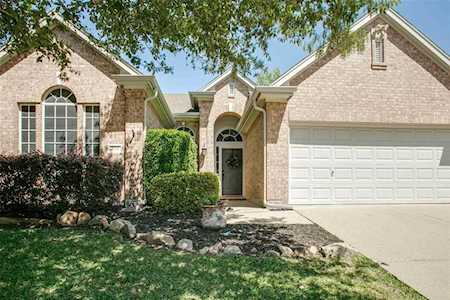 2716 Summer Wind Drive Grapevine, TX 76051