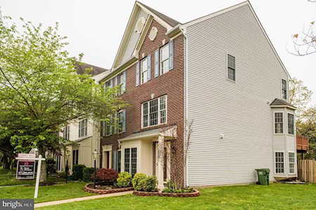 8866 Stable Forest Place Bristow, VA 20136