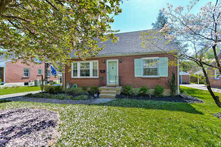 304 Chenoweth Ln Louisville, KY 40207