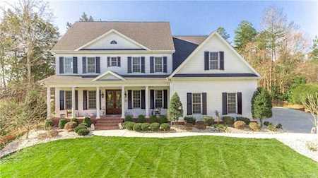 6303 Fox Chase Dr Davidson, NC 28036
