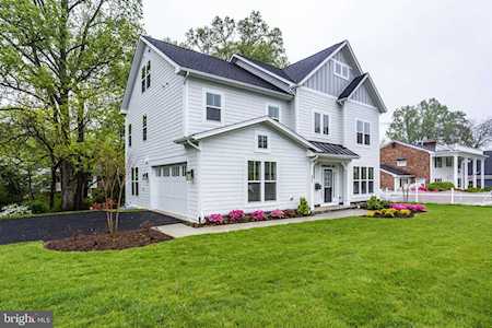 407 Colin Ln NW Vienna, VA 22180