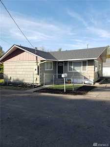 114 Cherry Street NW Castle Rock, WA 98611