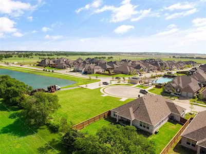 1701 Lithgow Road Celina, TX 75009