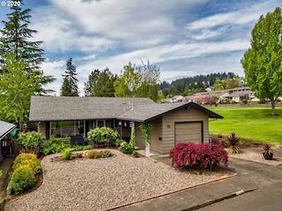 11975 SW Queen Elizabeth St King City, OR 97224