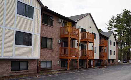 8 Lancelot Ct #6 Salem, NH 03079